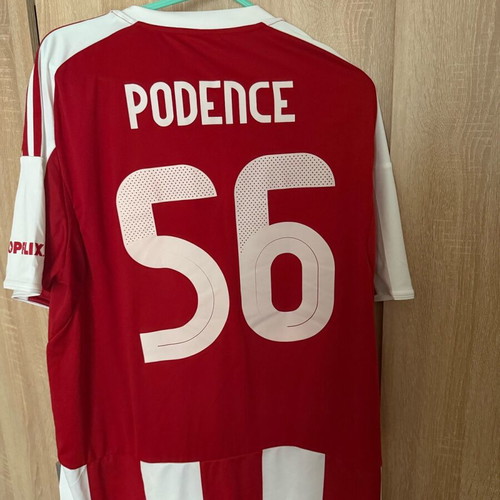 Olympiacos 2025 Daniel Podence Large Jersey like new with Champions League badge
