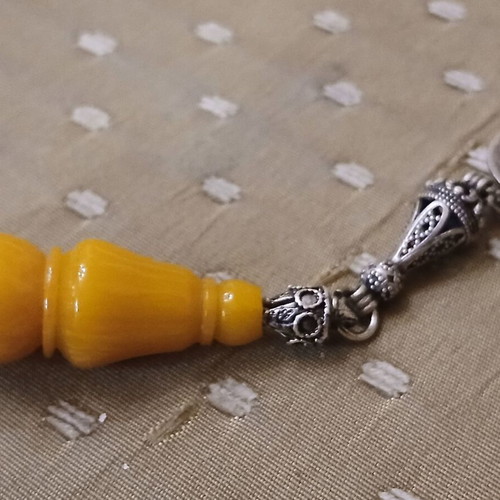 Bakelite Mastic Worry Beads used with vintage metal elements