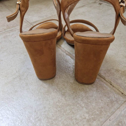 Suede sandals camel size 38 with thick 9 cm heel like new