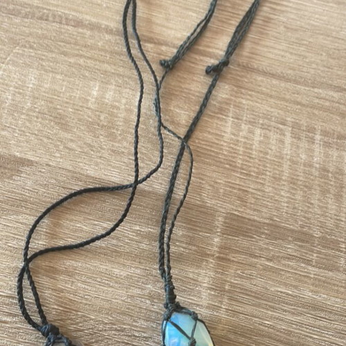 Necklace with opal and white quartz crystals, like new, adjustable