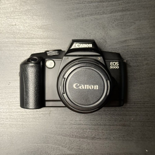 Canon EOS 5000 camera with Star 700 tripod like new