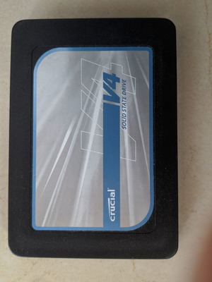 Crucial v4 SSD 32GB 2.5" SATA internal solid state drive