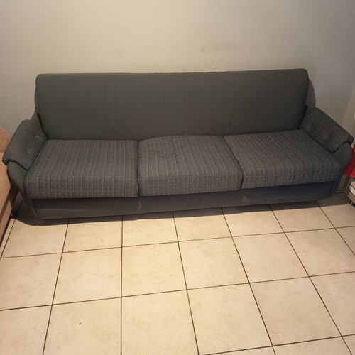 Three-seater sofa