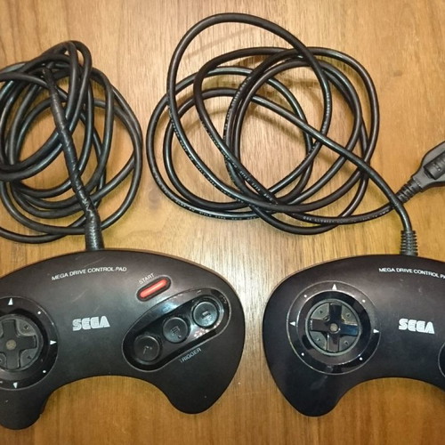 Sega Mega Drive II used console with two controllers and NBA LIVE 96