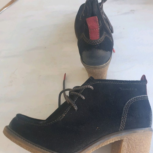 Tamaris black boots like new, suede size 38