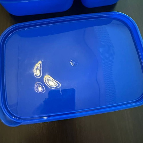 Children's lunch box 3 compartments blue with rocket design like new