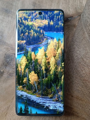 Honor 50 like new, collectible model with 108 MP camera and OLED display