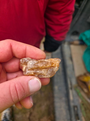 Yellow quartz raw new