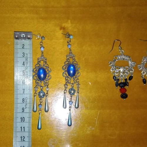 Vintage earrings like new, 2 pairs