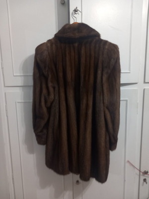 Natural fur coat like new, brown