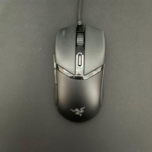 Razer Cobra mouse like new, 8500 DPI, 58g, Gen-3 switches, RGB lighting