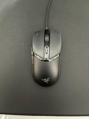Razer Cobra mouse like new, 8500 DPI, 58g, Gen-3 switches, RGB lighting