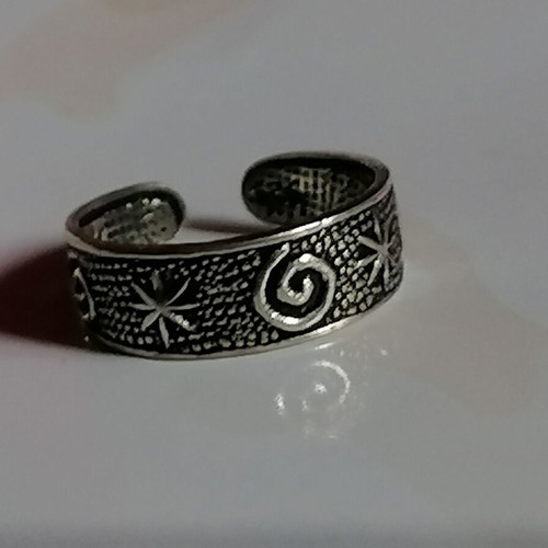 Silver 925 ankle ring with embossed stars and spirals new