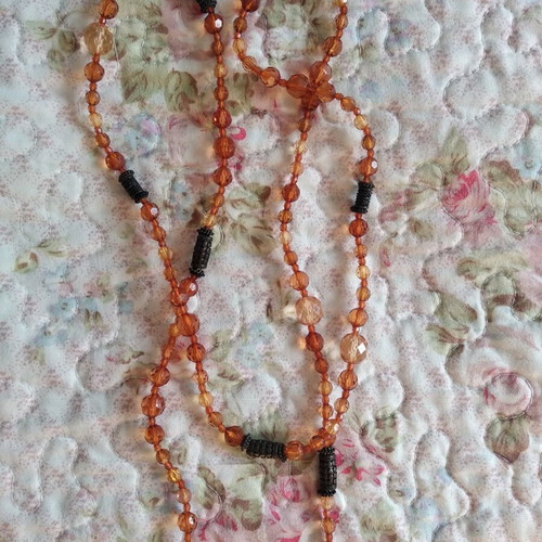 Long necklace like new, brown and orange