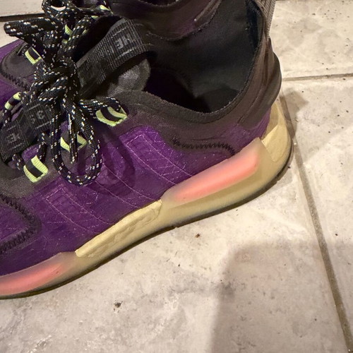 Adidas Boost athletic shoes 37.5 like new, purple