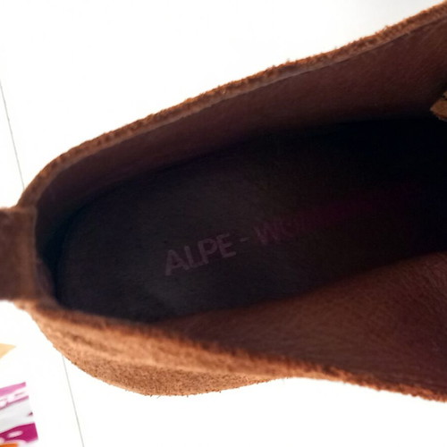 Alpe leather ankle boots size 37 like new, cinnamon color