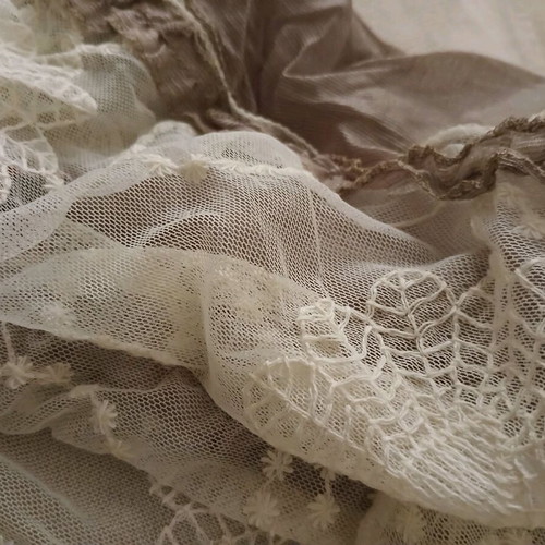 Long thin scarf with lace used, cotton, two-tone light brown and ecru