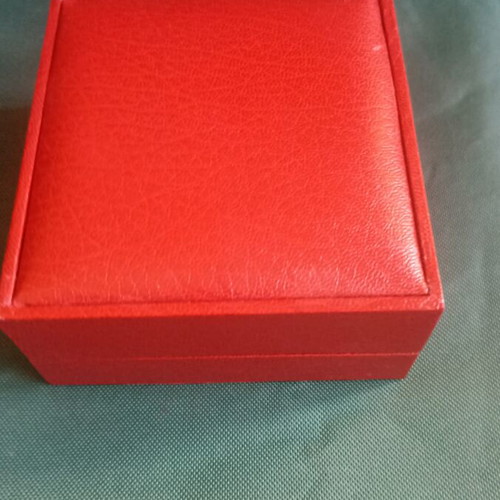 Kessaris luxury box empty, like new