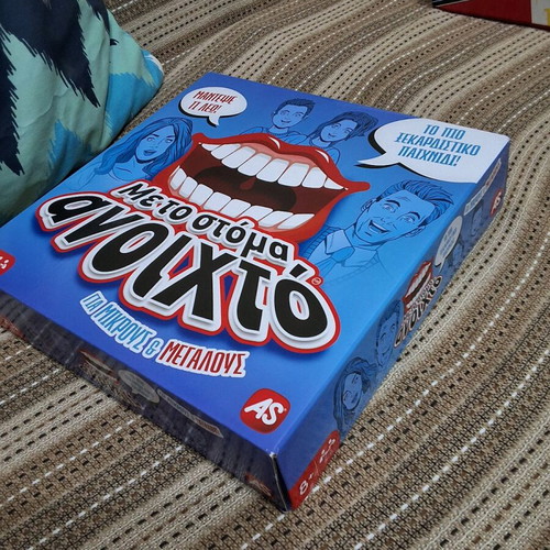 Board games set like new, 5 titles with boxes