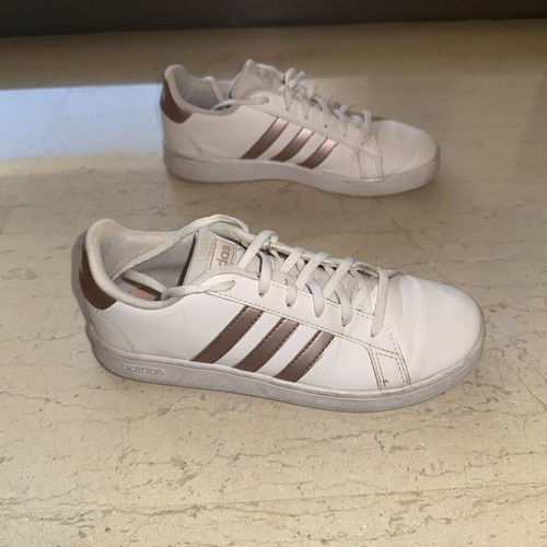 Adidas Court 2.0 sneakers used, size 38 2/3, model ART EF0101