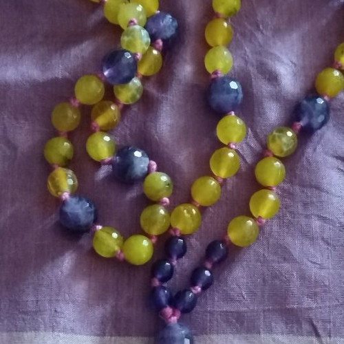 Handmade necklace with amethyst and yellow jade, new