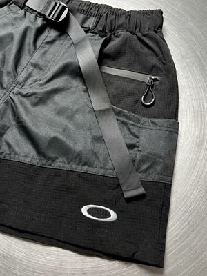 Oakley shorts new, size L, black, lightweight polyester