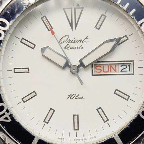 Orient Quartz 10 Bar Day-Date Diver watch used, vintage 1985–1992