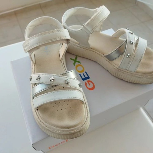 Geox girls' sandals size 32 like new, white and silver
