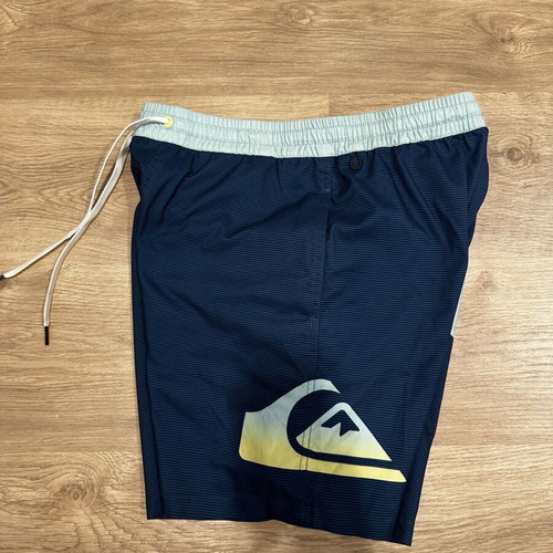Quiksilver swim shorts like new, size small, blue and turquoise