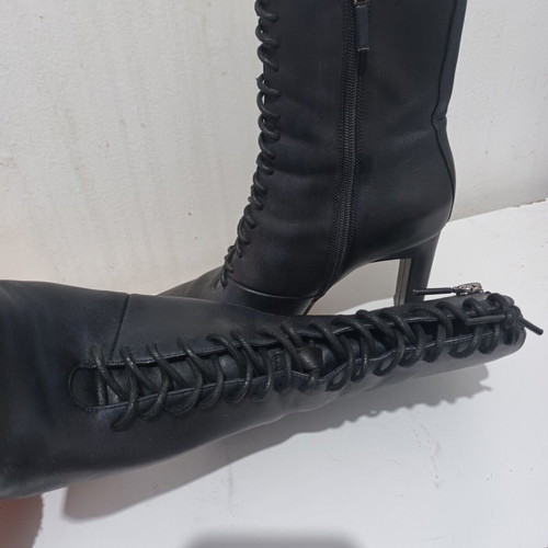 Black high-heeled boots with laces size 39 used