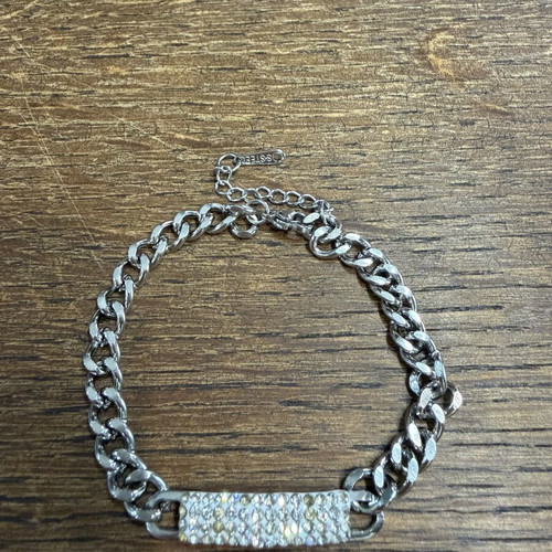 Steel bracelet used with zirconia, silver color