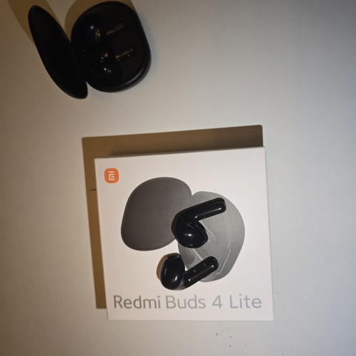 Redmi 4 Lite earbuds used