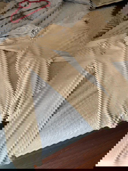SET ONLY S