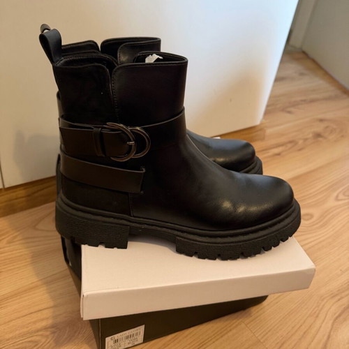 Biker boots black like new, size 38