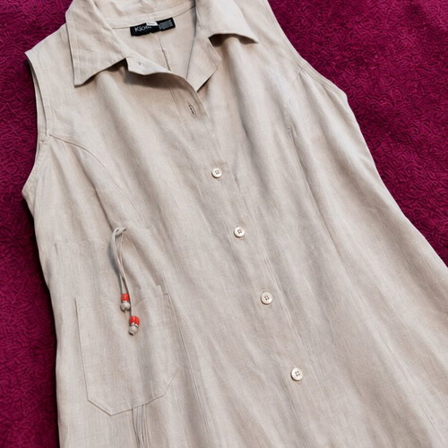 Linen dress beige sleeveless with collar and button closure new, size S