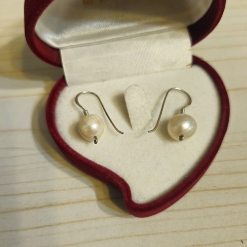 Silver 925 pearl drop earrings like new