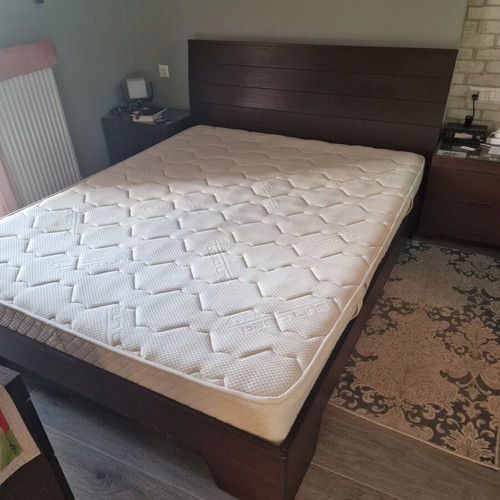 Double bed and mattress used 1.60x2.00 m