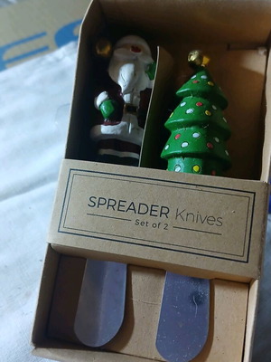 Small Christmas spreader knives new