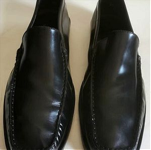Tod's ΠΑΝΕΜΟΡΦΑ δερμάτινα Loafers! 43,5 - 9,5 νούμερο