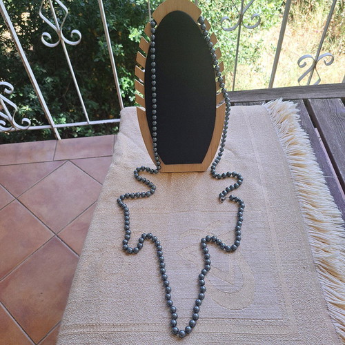 Long necklace with tourmaline beads like new, gray
