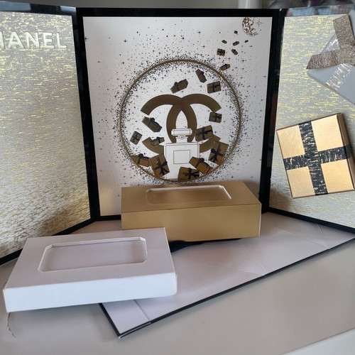 Stand for perfume new, intact