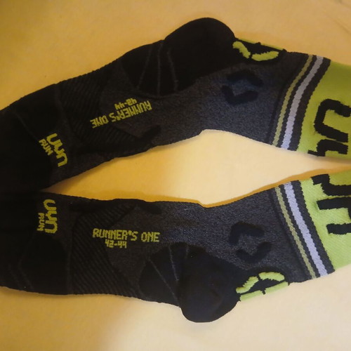 UYN Socks new, size 42-44, black, Zerocuff technology