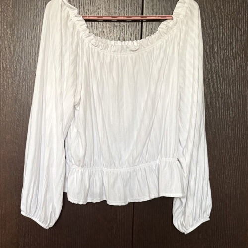 White H&M Off-Shoulder Blouse Like New Size L
