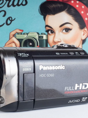 Panasonic HDC-SD60 Full HD camcorder with extended Patona battery