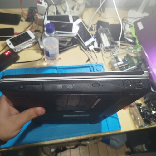 Dell Inspiron laptop without disk, RAM, or PSU