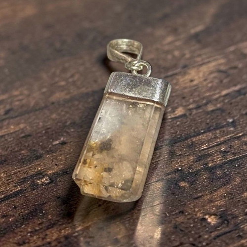 Silver Pendant with Natural Topaz new, beige