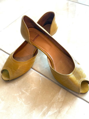 Leather peep toe pumps yellow, size 40, like new