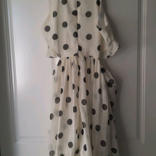 Beige polka dot dress Large new Trendyol