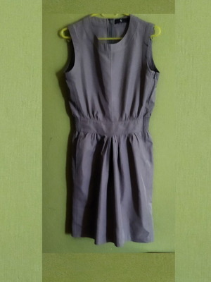 Summer dress size M like new, gray