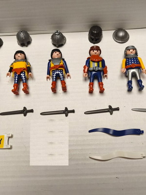 Playmobil medieval knights set like new with flags and swords